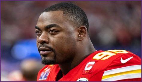 Chris Jones: Career stats, height, weight, family, college, teams, salary, net worth